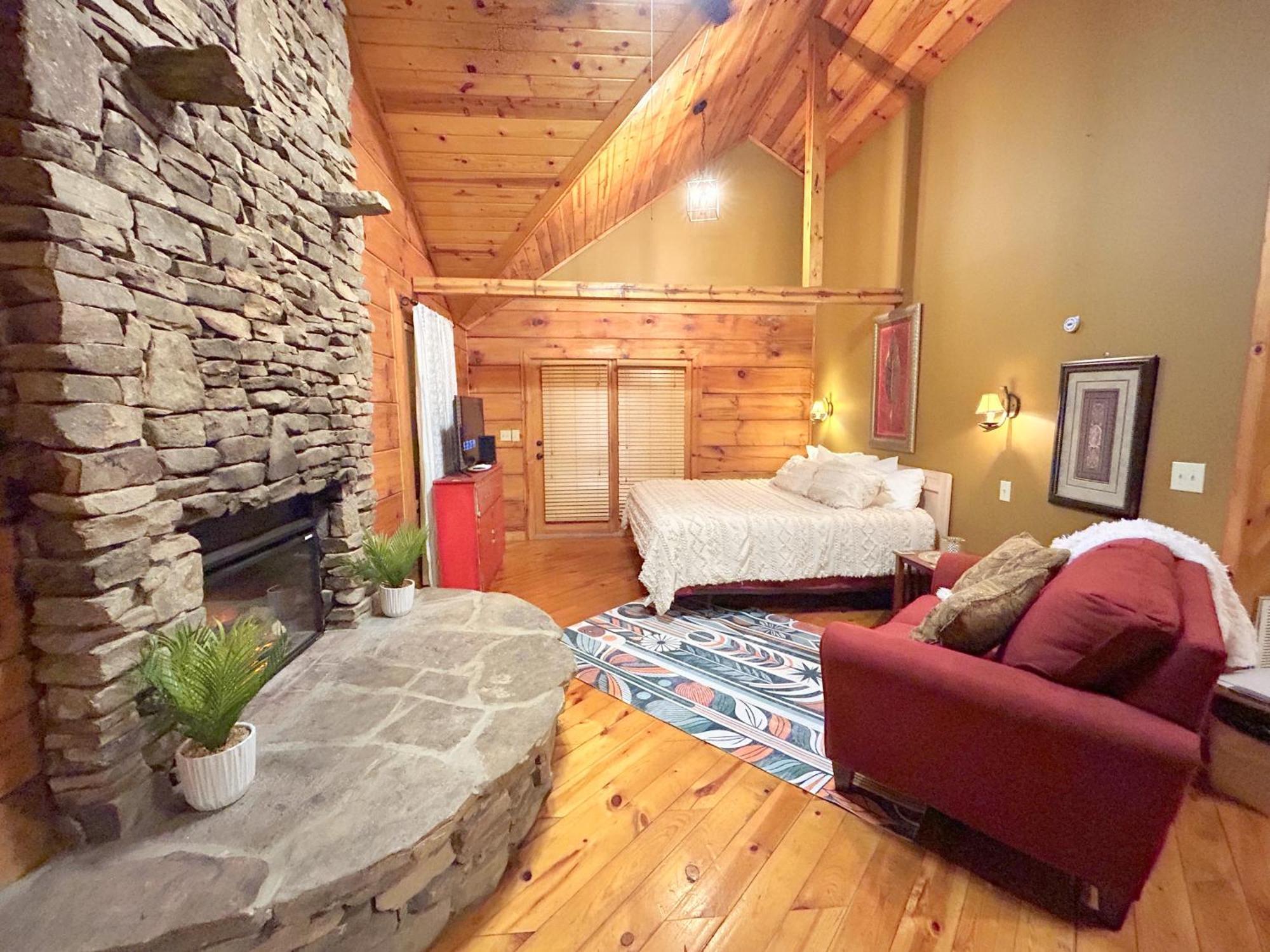 Villa Honeymoon Hideaway Gatlinburg Exterior foto
